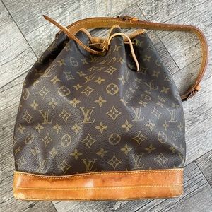 Louis Vuitton Monogram Epi Noe Drawstring Shoulder